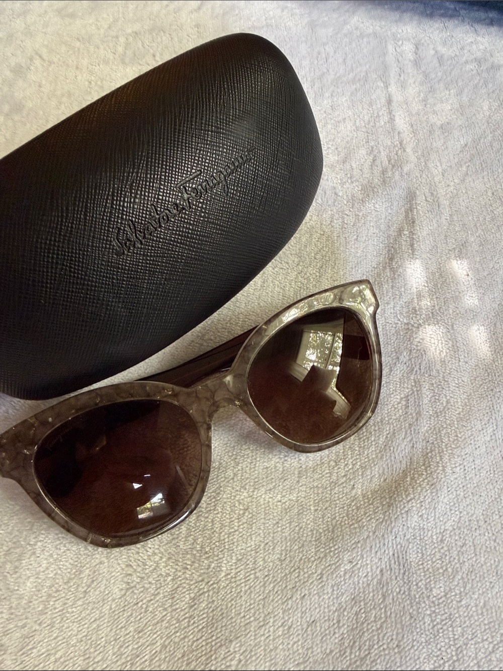 Salvatore Ferragamo Women's SF877S Cat-Eye Sunglasses Ice Havana Red